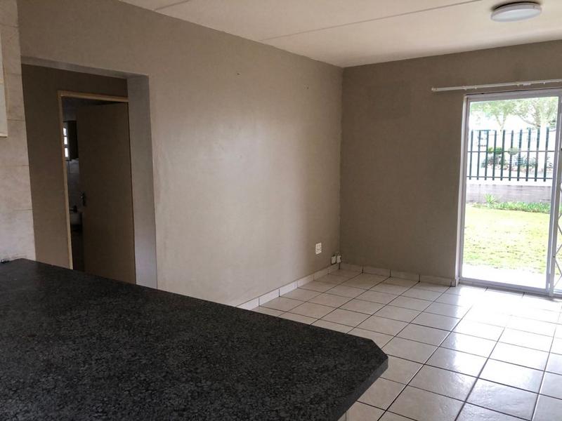 To Let 2 Bedroom Property for Rent in Vredekloof East Western Cape